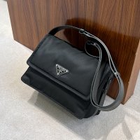 프라다 삼각로고 스몰 패딩 리나일론 숄더백 / PRADA TRIANGLE LOGO SMALL PADDED RE-NYLON SHOULDER BAG [1BD313 RDLN]