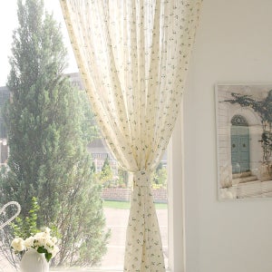 데이지부케 창문커튼 빈티지 플라워 자수 시스루 짧은 작은 커텐 스튜디오