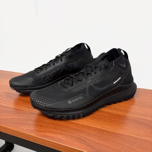 매장판 나이키 리액트 페가수스 트레일 4 GTX 고어텍스 블랙 트레킹 러닝화