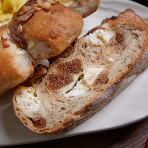 100% 통밀빵 크랜베리 크림치즈 250g 우리밀 무설탕 식사대용 건강빵 간식빵 무화과