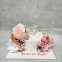 핑크티아라 생화케이크 (1호사이즈+생일토퍼 제공)