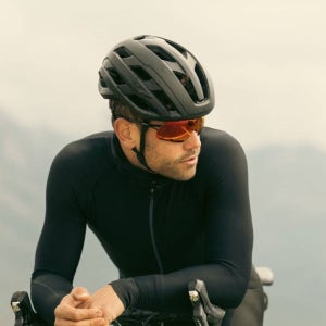 레이저 스트라다 키네티코어 자전거 헬멧