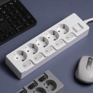 스윗홈 국산 멀티탭 접지 안전 멀티 콘센트 16A 짧은 과부하차단 개별 스위치 5구 1m