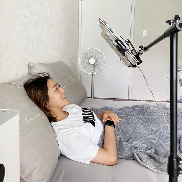눕서대 누워서보는독서대 책보기 책거치대 침대 프로