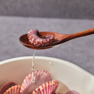 칠몽 국내산 조리도구 금수강산 복 옻칠 나무 요리숟가락(노랑) 1pcs