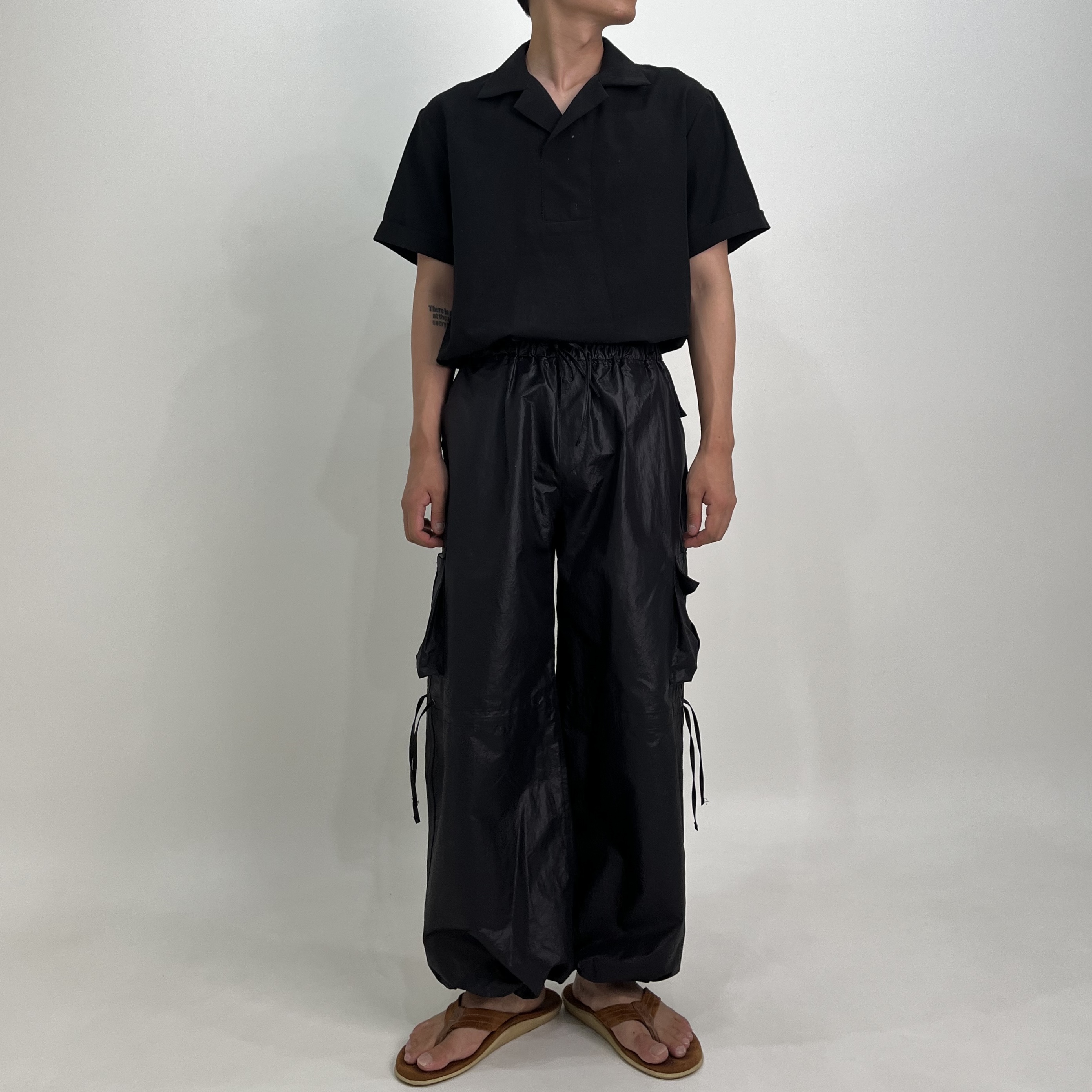 와이드 카고 팬츠 Wide-leg Cargo Pants [블랙/그린]