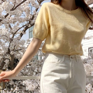 (1+1) 헤일리 캐시라이크 2가지넥 하프 니트 nt2896