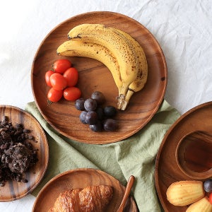 나무그릇 나무접시 우드 플레이트 통원목 원형 접시 28cm, 아카시아