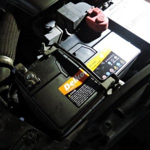 출장배터리교체 체어맨 액티언 카이런 델코 DF80L