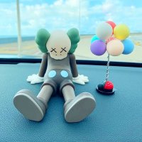 카우스 차량용 인형 KAWS 대시보드 차량 악세사리