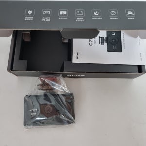 GPS 유라이브 블랙박스 G700 32G