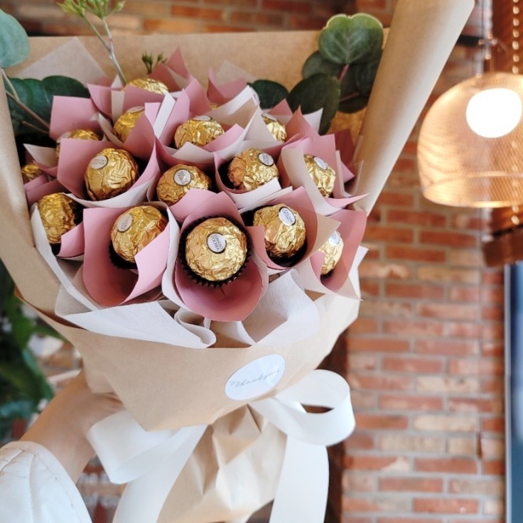 페레로로쉐 꽃다발 초콜릿 졸업식 발렌타인데이 화이트데이 여자친구 선물