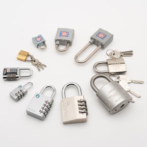 열쇠 잠금 키 자물쇠 자물통 잠금장치 잠금통
