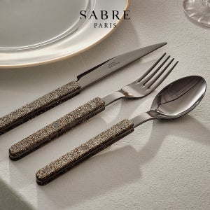 사브르 비스트로 커트러리 글리터 블랙 디너 선물세트 홀리데이 에디션