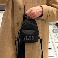 발렌티노 NEON VLTN 미니 백팩 크로스백 BLACK XY2B0A11ITA