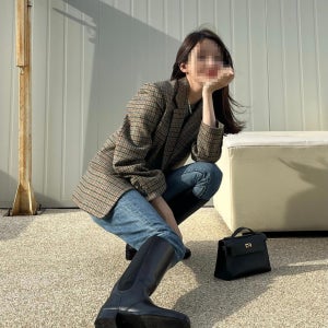 강민경 자켓 체크 갈색 브라운 가을 패션 인스타 스타일 연예인 쇼핑몰