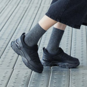 스프리스 여성 따뜻하고 편한 덕다운 패딩 슬립온 방한화 방한슈즈