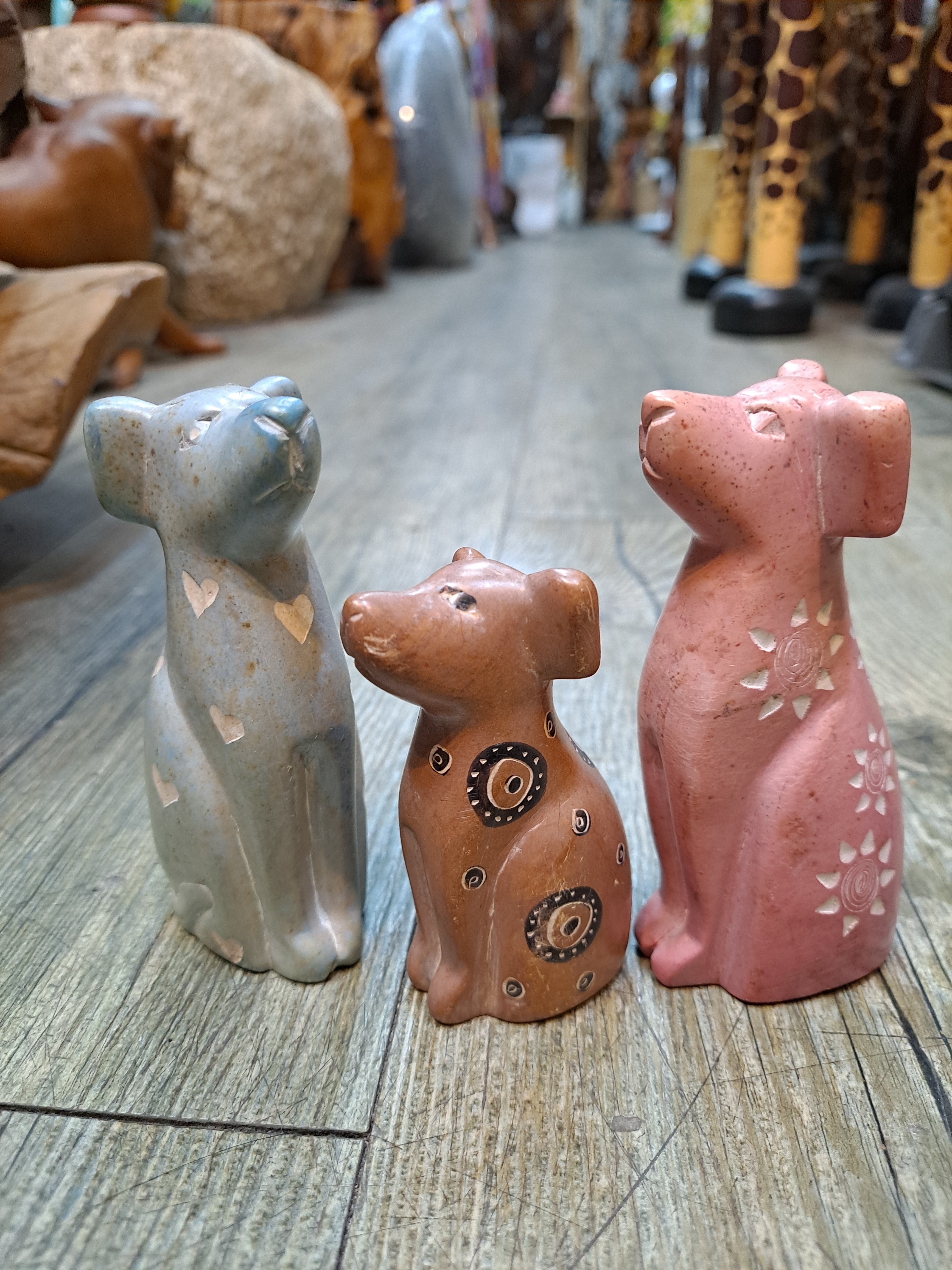 아프리카 케냐 핸드메이드 키시스톤 강아지 패밀리 돌 장식품 미니멀 인테리어소품