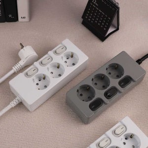 스윗홈 멀티탭 국산 16A 접지 연장선 납작 멀티 콘센트 개별 스위치 3구 5m