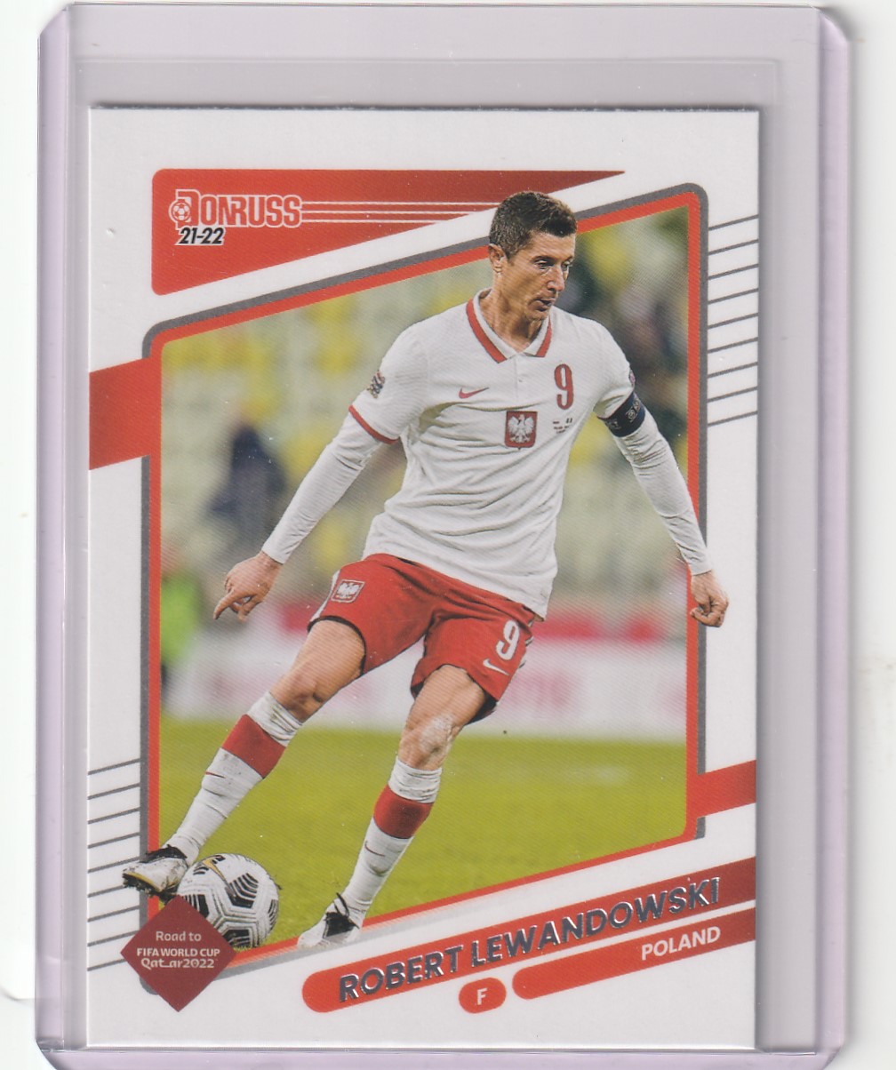 2021-22 Donruss 로베르트 레반도프스키 #108 카타르 월드컵 축구 카드