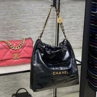 샤넬 22 백 스몰 금장/은장 제니 호보백 CHANEL 22 Small Handbag AS3260 토미샵