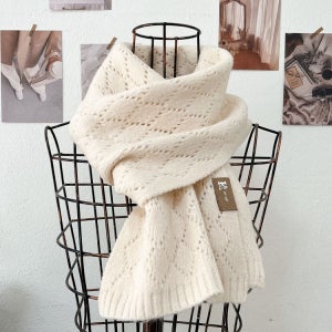 펀칭 남녀공용 체크 니트 무지 쁘띠 숏 숄 머플러 목도리 [아모르윌트]