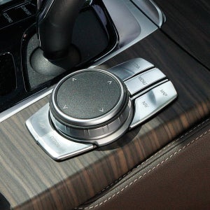 BMW 5시리즈 G30 아이드라이브 컨트롤 버튼 몰딩
