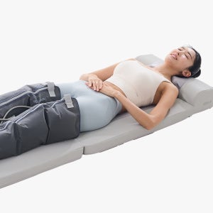 [포토리뷰 2천점 적립][무이자 6개월]휴플러스 2026년형 NEW 프리미엄 김프로 전신 마사지기 안마베드 안마 매트 마사지 KIMPRO-25