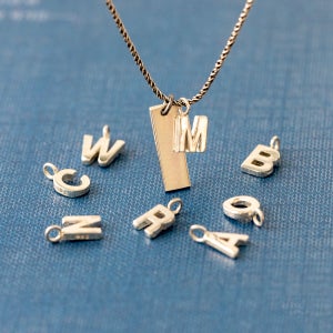 체루 실버925 엔틱 사각바 이니셜 펜던트 목걸이 각인 우정 커플