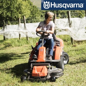 허스크바나 승용 숭차식 잔디깍기 R214TC 가는 나무 순간회전 작업시간 50% 단축