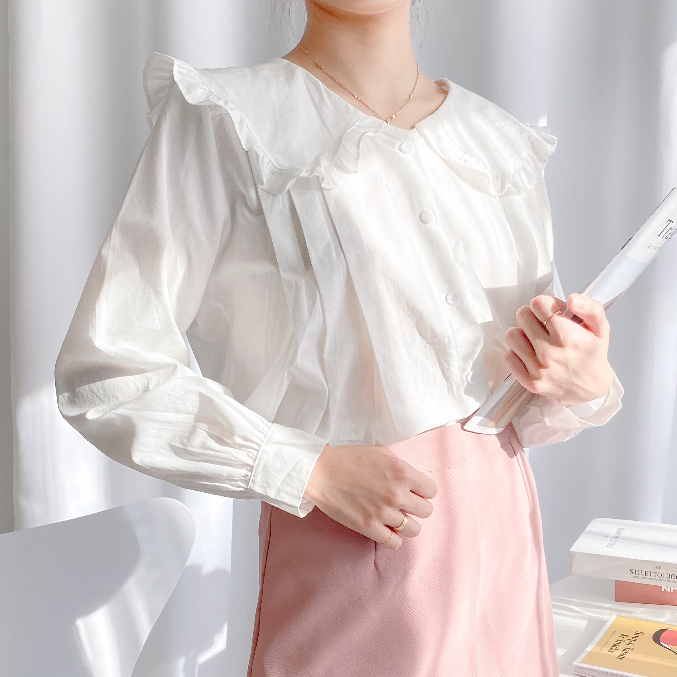 프릴 빅카라 세일러 핀턱 블라우스 화이트 베이지 긴팔블라우스
