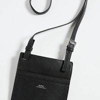 A.P.C. 아페쎄 니노 크로스바디백