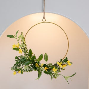 개나리 조화 리스 새봄 메탈링 30cm 인테리어 꽃 벽걸이 현관 문 꾸미기 행사 소품