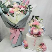 생일축하용 중소형꽃다발+1호 높은단생화케이크 (꽃다발 옵션 적용 가능)