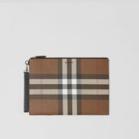 56737112 버버리 남성 파우치 클러치 Burberry Exaggerated Check Large Zip Pouch 80527941