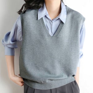 코스모스 브이넥 니트 조끼 빅사이즈 봄시즌 데일리 아이템