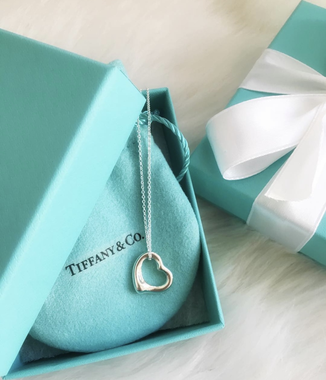 티파니앤코 Open Heart 펜던트