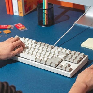 콕스 엔데버 텐키리스 오리지널 레트로 PBT 35G 노뿌 무접점 사무실 무소음 적축 키보드