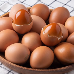 동물복지 구운계란 60구 핑크솔트 중란 대란 난각번호2번 무항생제 유정란 파손보상 부활절