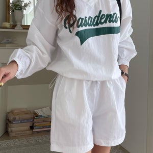 바스락세트 브이넥 스트링 아노락 맨투맨 밴딩 반바지 봄 여름 여성 위니 셋업 세트