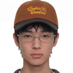 [언더컨트롤 볼캡] 전면 플라워 로고 자수 워싱 코튼 면 배색 캡 야구모자 카멜 차콜