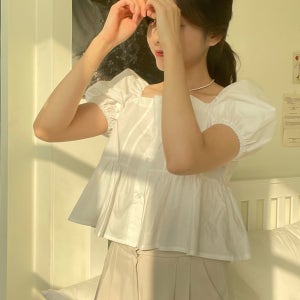 여성 스퀘어넥 반팔 퍼프 면 블라우스 화이트 소라 2col