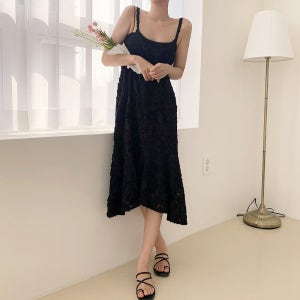 당일배송 플라워레이스깃털프린지 나시롱원피스 화이트블랙 데일리프릴뷔스티에 모임바캉스휴양지룩