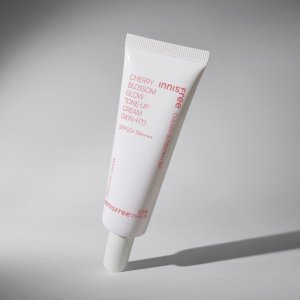 이니스프리 왕벚꽃 글로우 스킨핏 톤업 크림 50mL SPF50+ PA++++