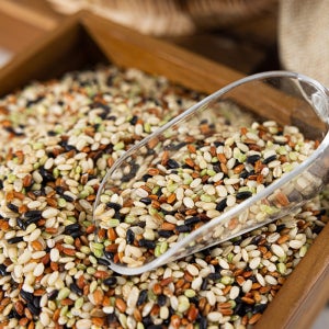 7-8가지의 고품질 곡물로 구성된 구평주안농장 햇 혼합 잡곡 2kg/4kg