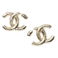 Chanel 샤넬 Gold Metal Earrings Gold106373