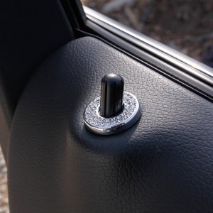 벤츠 E클래스 W213 도어핀 몰딩 인테리어 용품