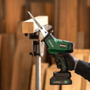 나리온 21V 컴팩트 충전 컷소 다목적톱 미니 전기톱