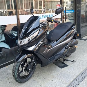 UHR125 디앤에이모터스 2025년식 유로5플러스