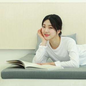 집앤콕 매트리스 수면매트 침대 토퍼 바닥 싱글 3단 접이식매트리스 5.5cm S